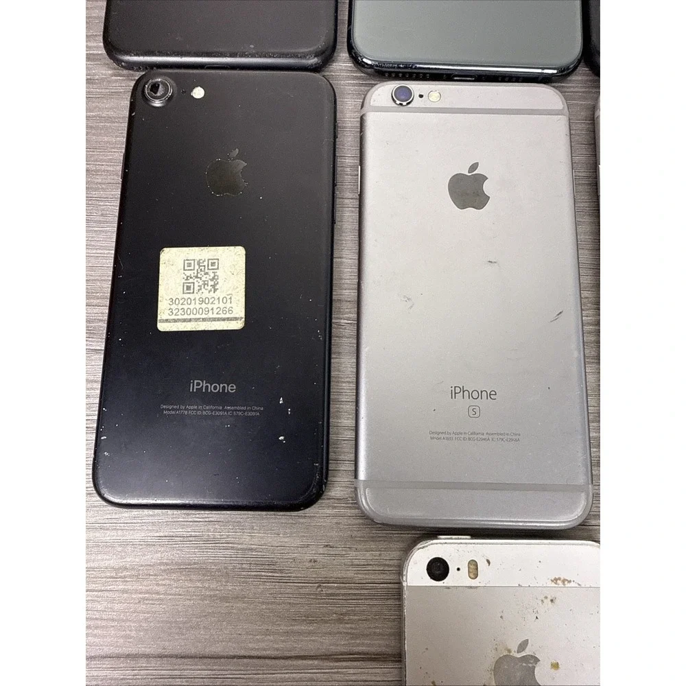 Lot Of 17 Genuine iPhones For Parts From iPhone 5‎ And Up